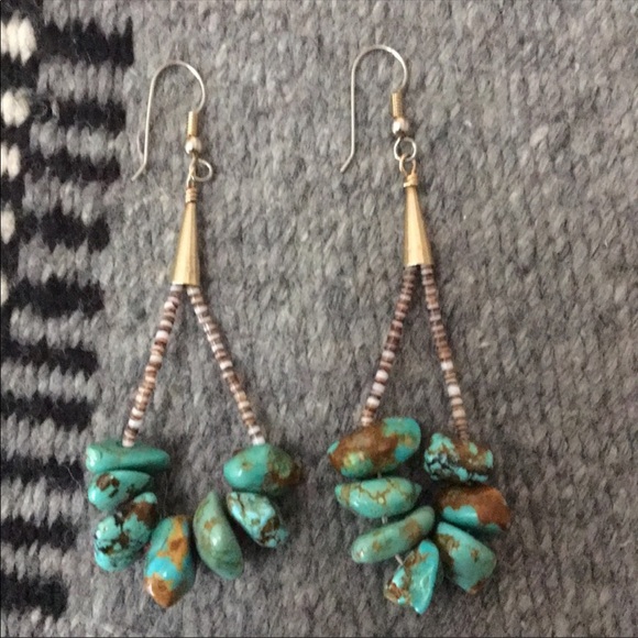 Jewelry - Gorgeous heishi turquoise earrings